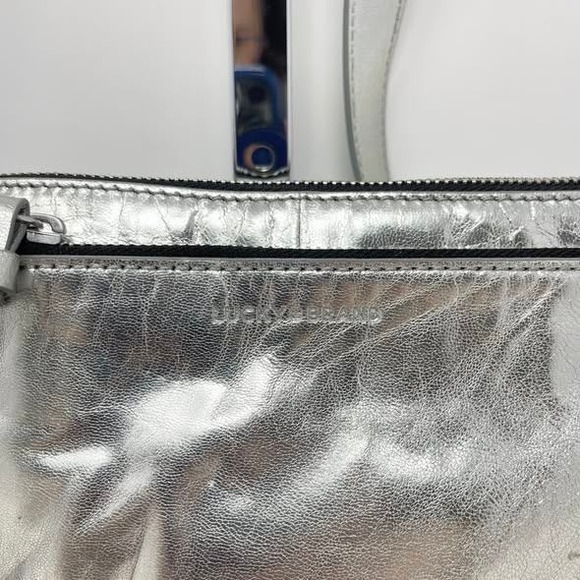 Lucky Brand Koda Crossbody Silver Metallic Topanga Leather Flashy Shiny Party - Picture 3 of 15
